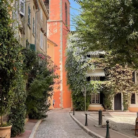 Апартаменти Voiles St Tropez Apartements