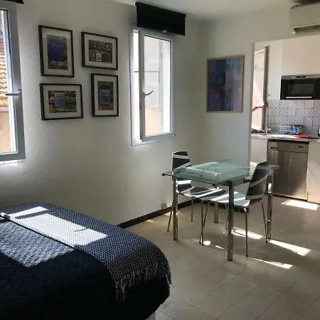 Апартаменти Voiles St Tropez Apartements *